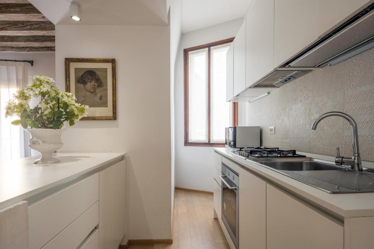 Miracoli With View On The Canal R&r Apartamento *